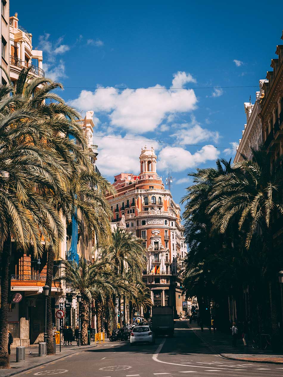AZA_Valencia_4.11Web Azamara takes you to Valencia Spain
