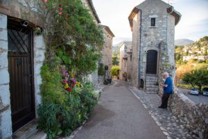 Getting my bearings in St Paul de Vence
